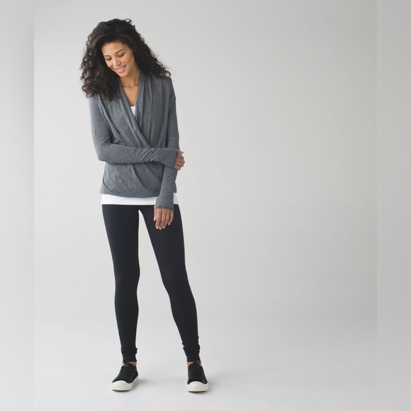 lululemon athletica Tops - Lululemon Radiant Longsleeve Tonka Stripe Black Heathered Grey Women Size 4